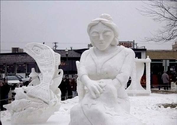 snow-and-ice-sculptures18