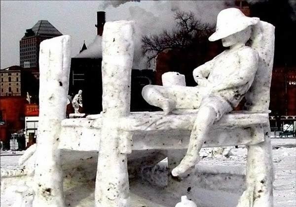 snow-and-ice-sculptures26