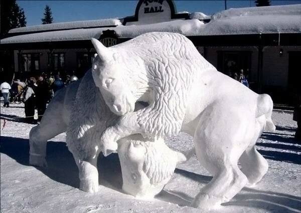snow-and-ice-sculptures27
