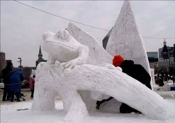 snow-and-ice-sculptures